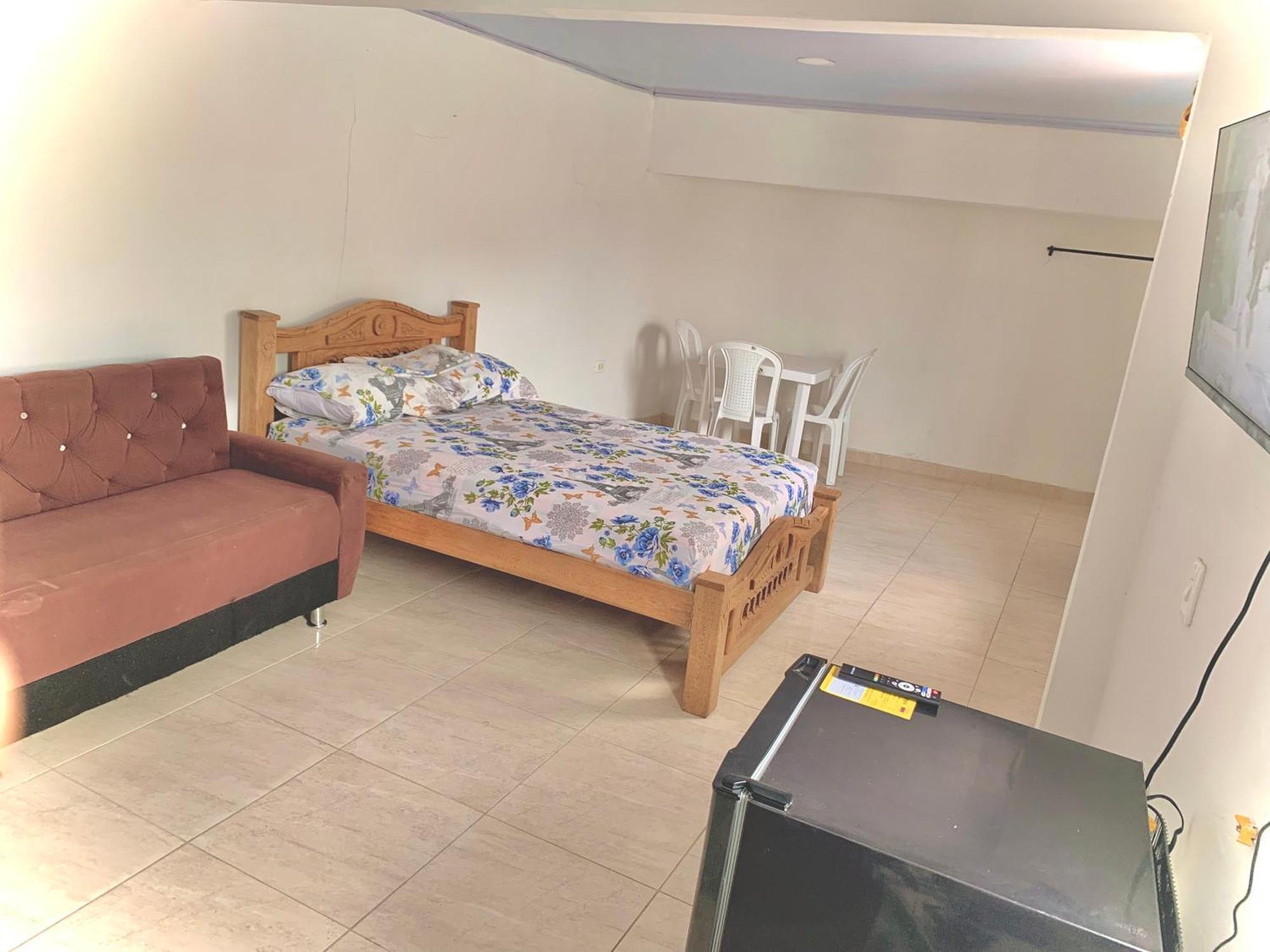 La Flora Guest house